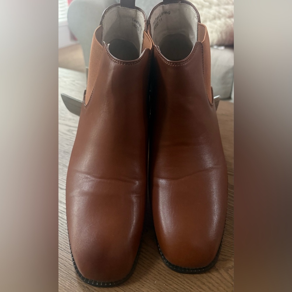 Majestic Collection Memory Foam Brown Leather Men's Ankle Shoes